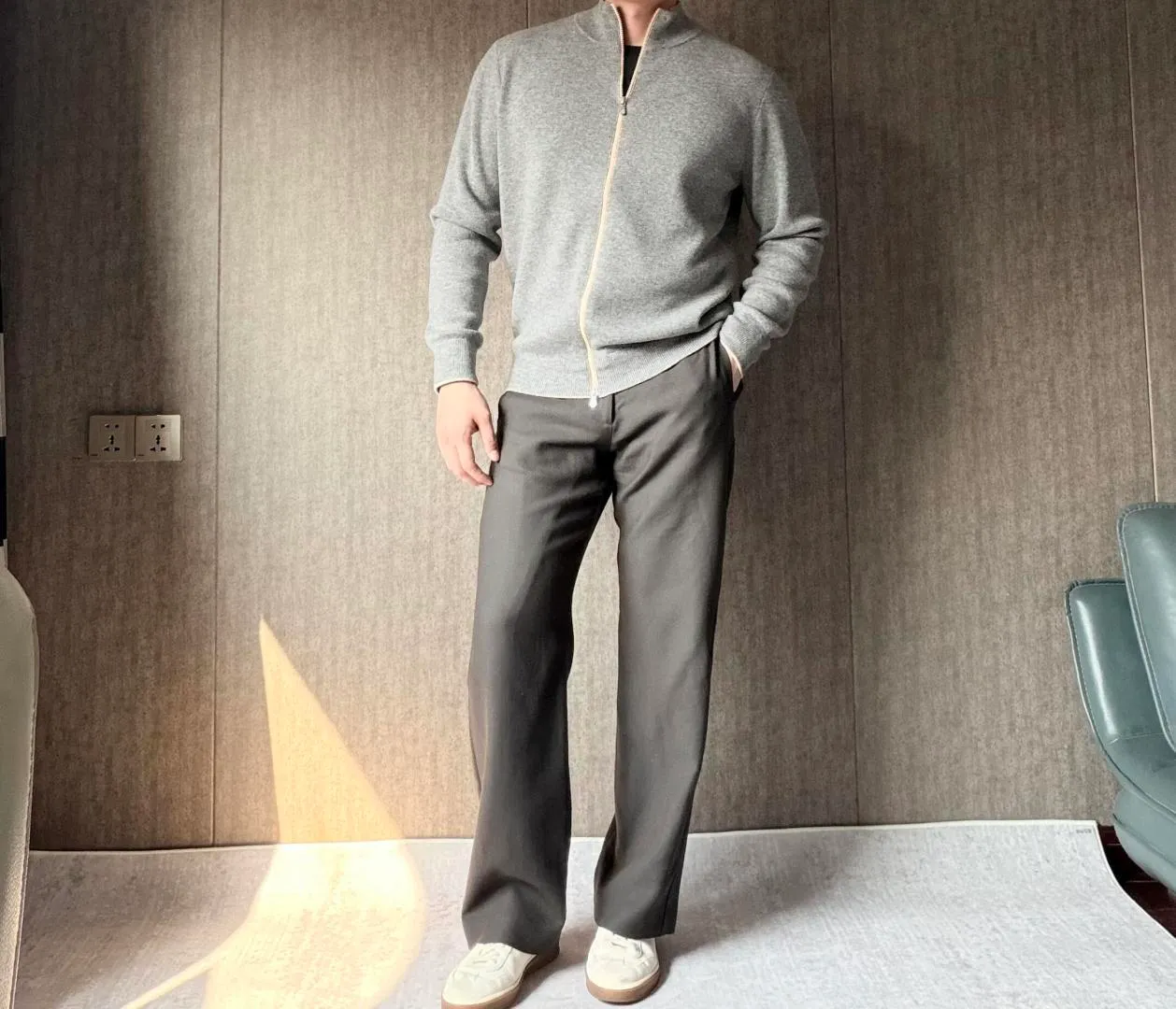 175 100% ⚠️⚠️⚠️⚠️⚠️⚠️ · （Brunello Cucinelli） ， · ， 、 ， 。 ： White Black Gray Brunello Cucinelli ： 100% ， ， ， ， : ， ， ， ， Premium ： Size ： S （ 105 64 64 41） M（ 108 66 66 42） L （ 112 68 67 43） XL（ 116 70 68 44） 170cm，80-130 S 170-175cm，130-150 M 175-180cm，150-170 L 180-185cm，170-190 XL